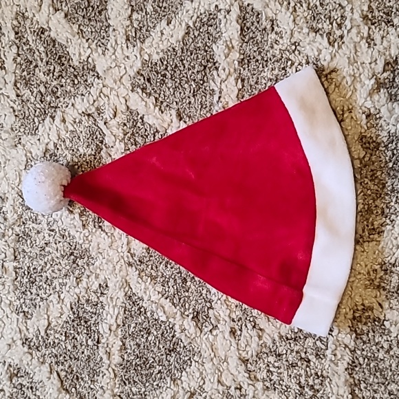 4 for $28 - WeePlay Infant 3-6m 3-piece Velour Santa Suit - Picture 4 of 6